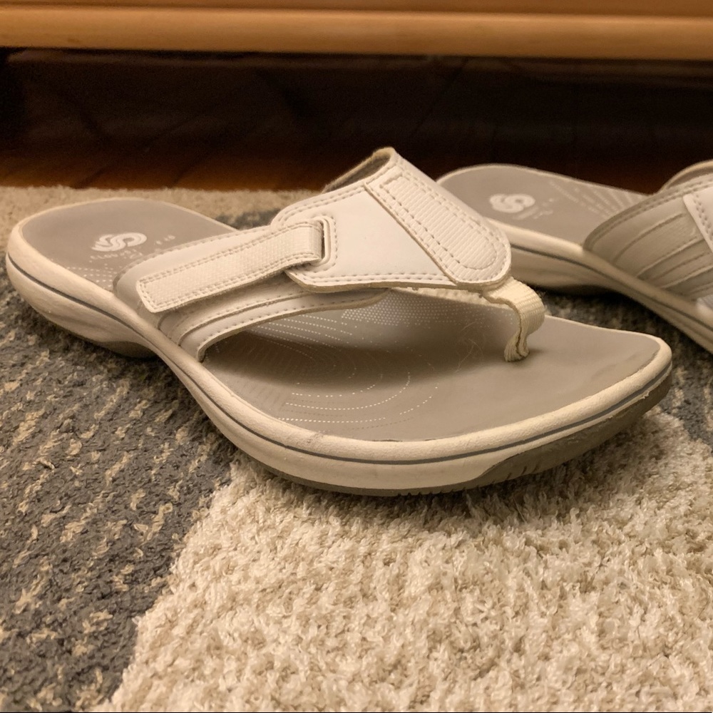 Cloud Steppers by Clark’s in Women’s White/Gray (US Size 7M)
